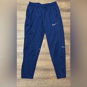 (SOLD) Men’s Nike Dri Fit Joggers Size Medium
